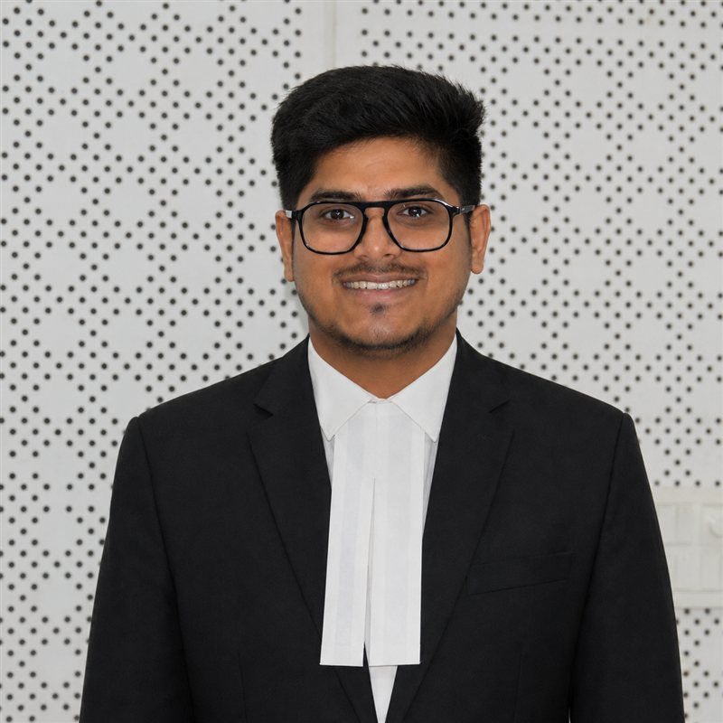 Divesh Ranjan, Junior Associate